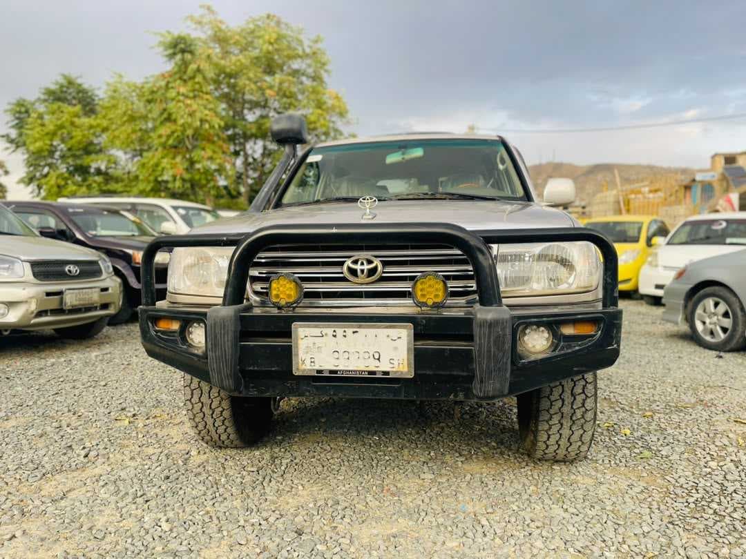 Toyota  Land-Cruiser 2004