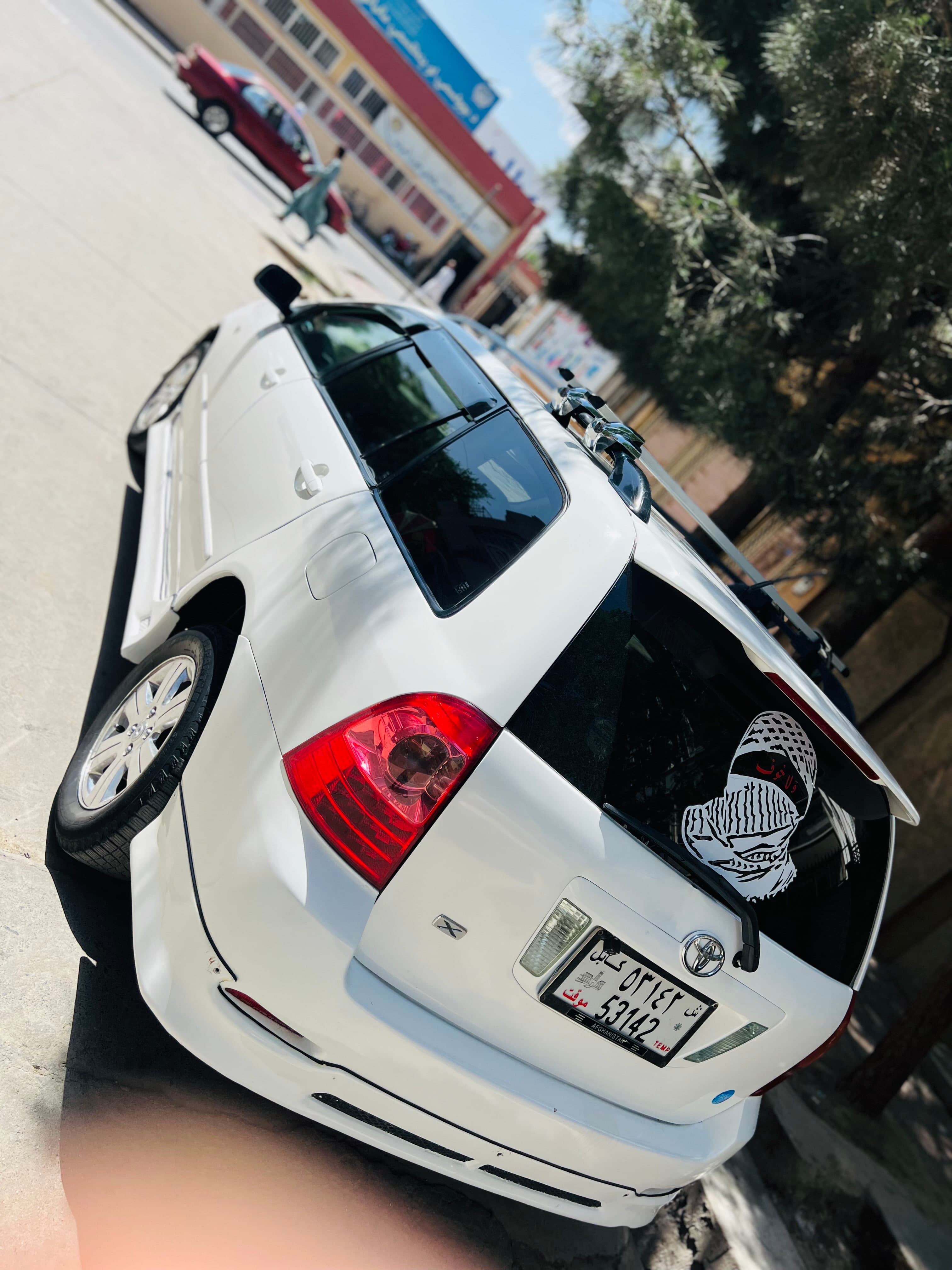 Toyota  Fielder 2005