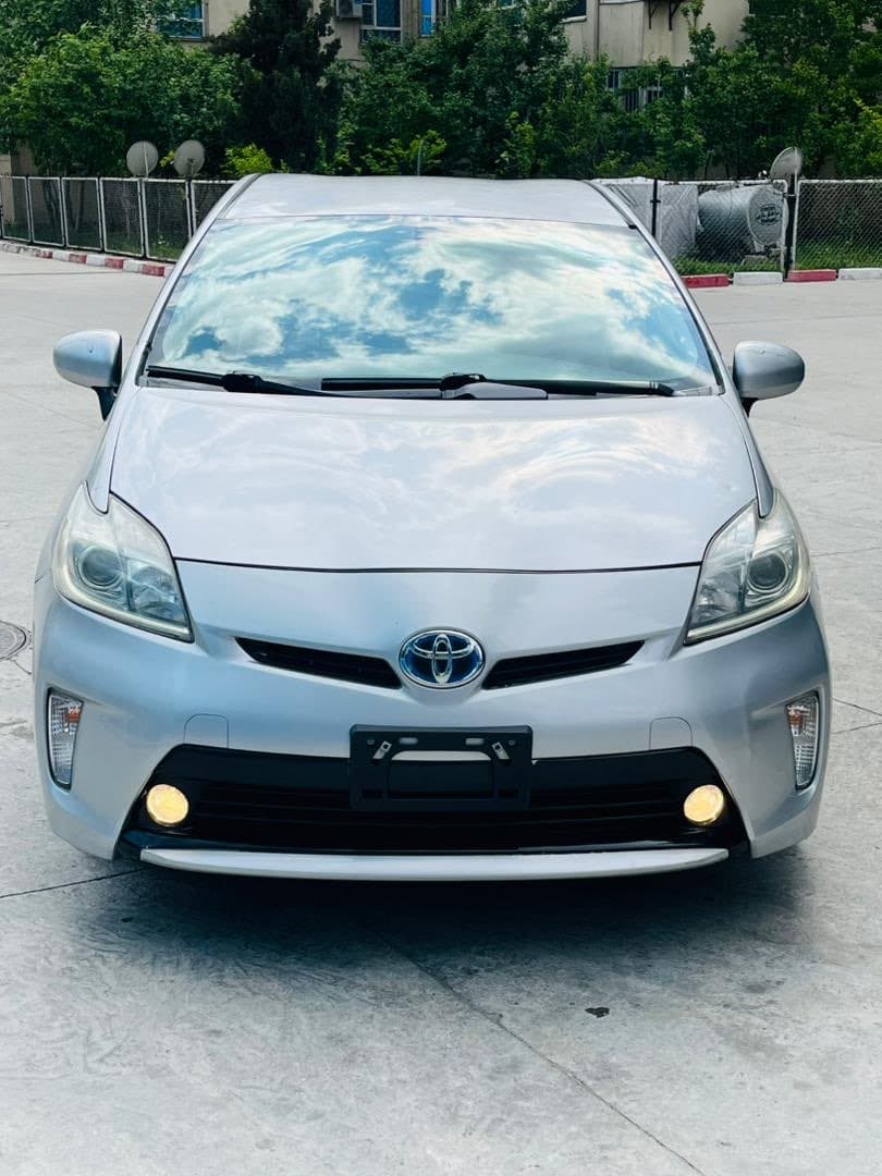Toyota  Prius 2014